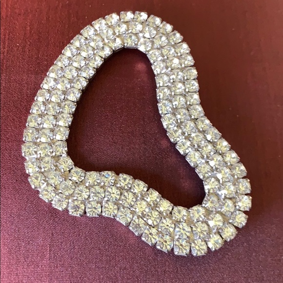 Jewelry - Vintage rhinestone freeform 3” rhinestone pin❣️